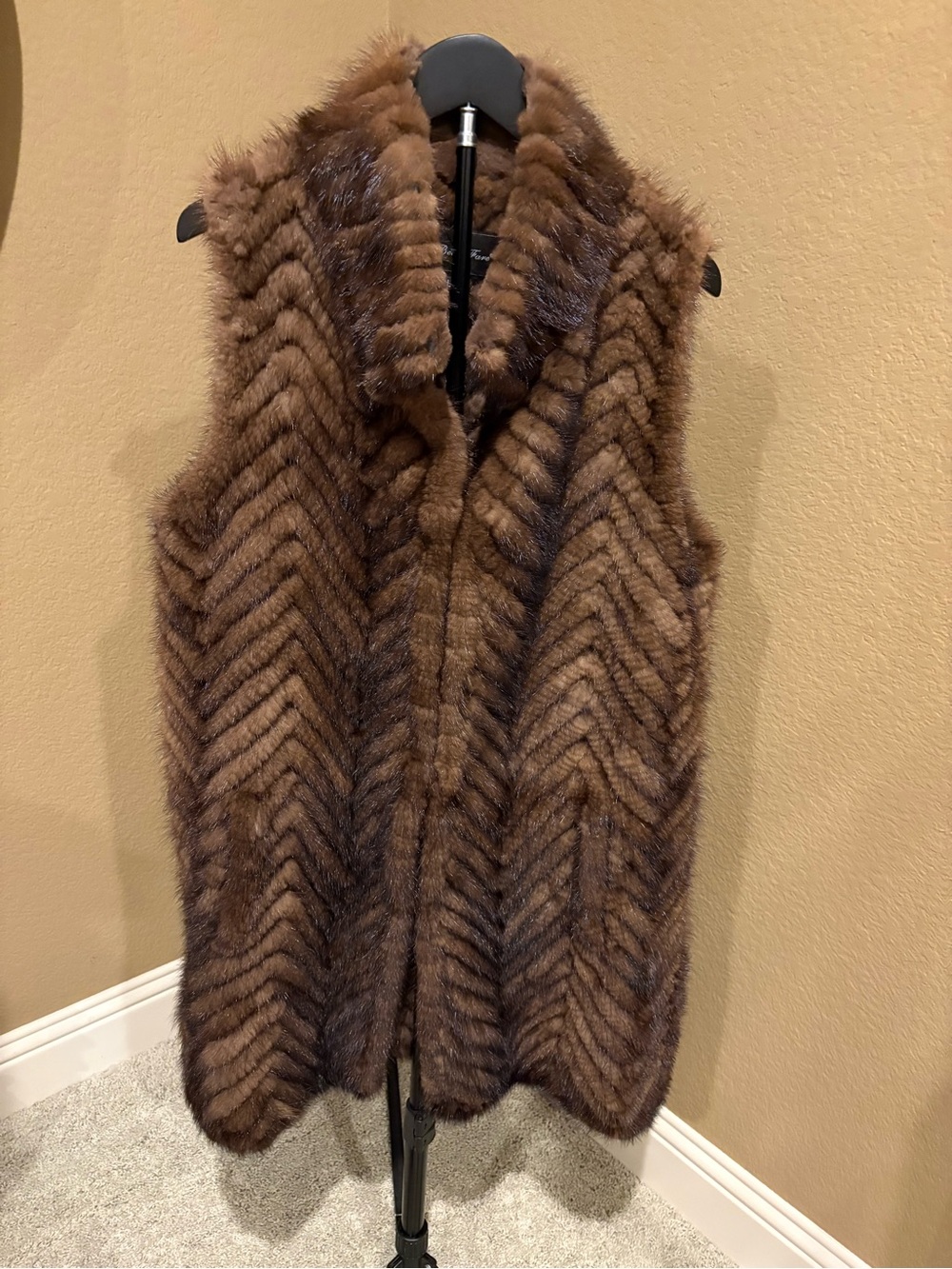 Luxury Brown Mink Vest - Women's Sleeveless Coat